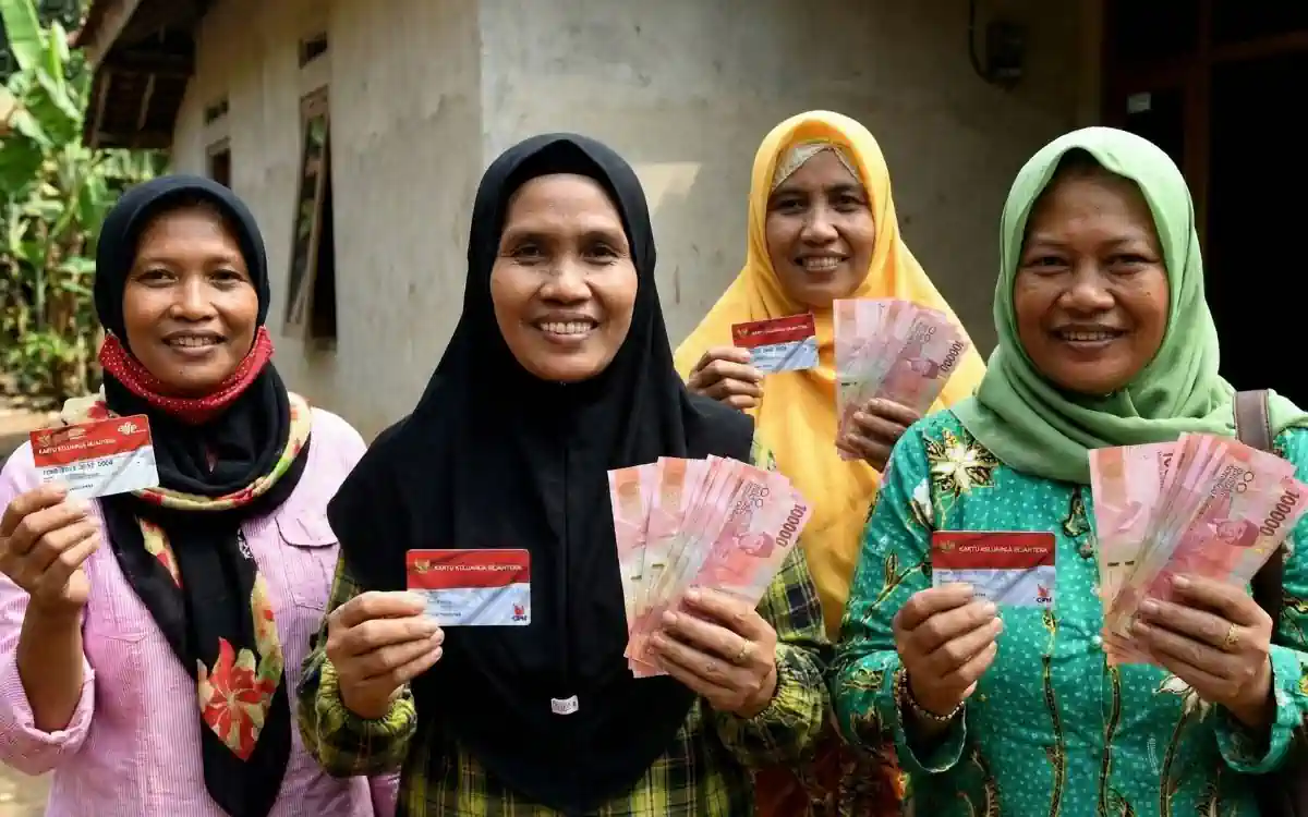 pkh tahap 1 2026 kapan cair?